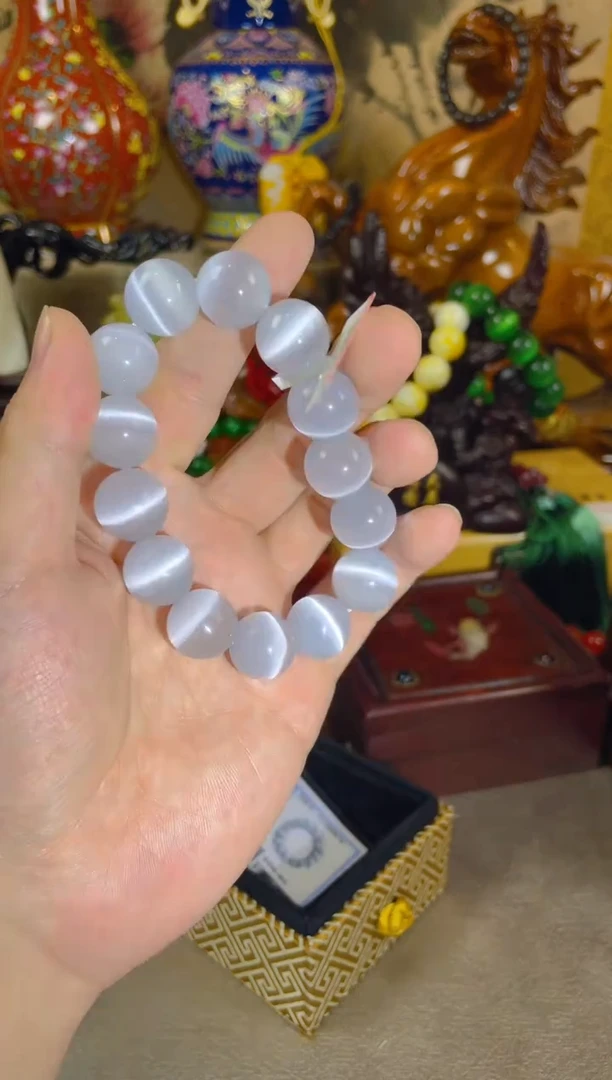 未镶嵌手串石英质玉-------------白猫眼