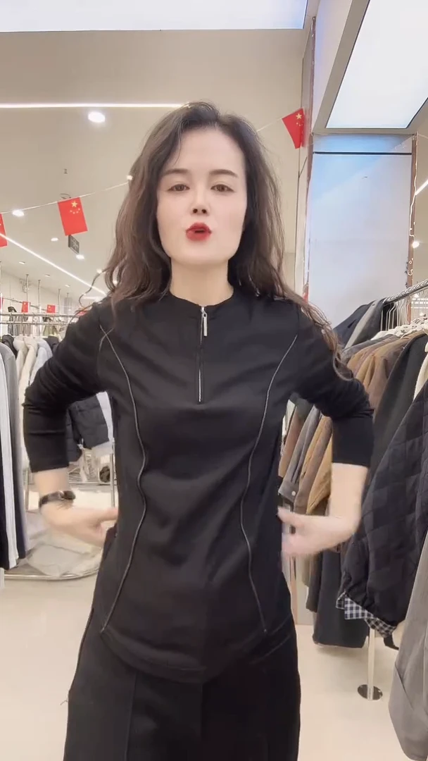 时尚百搭修身上衣