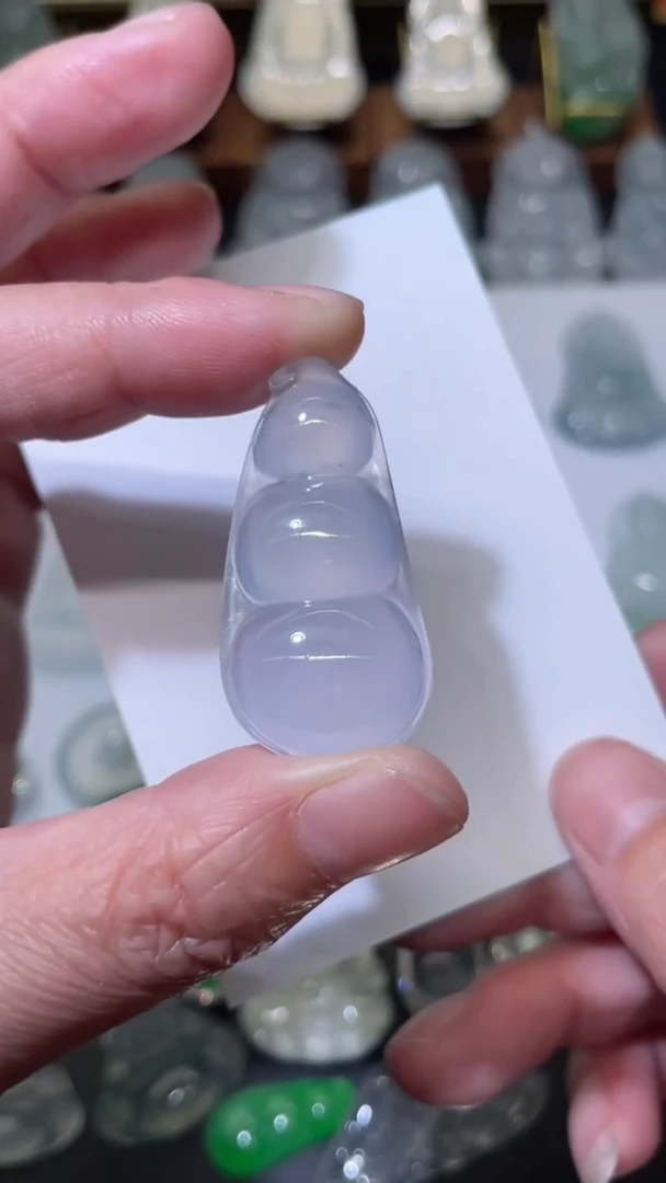 颈饰未镶嵌翡翠福豆 40.7*20.1*7.5