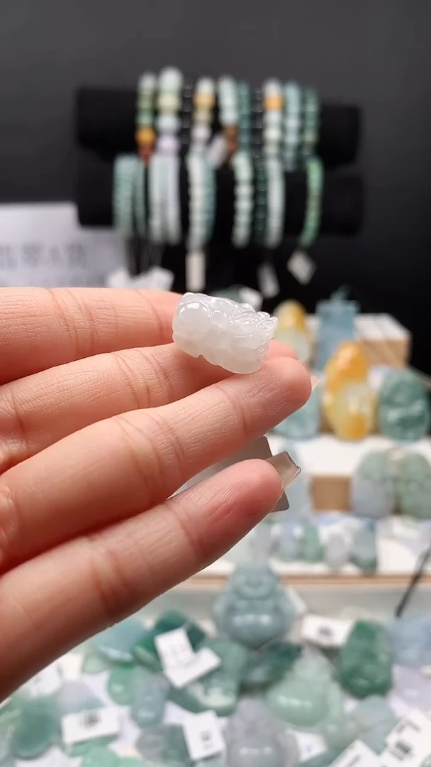 吊坠(不含链)未镶嵌翡翠37貔貅