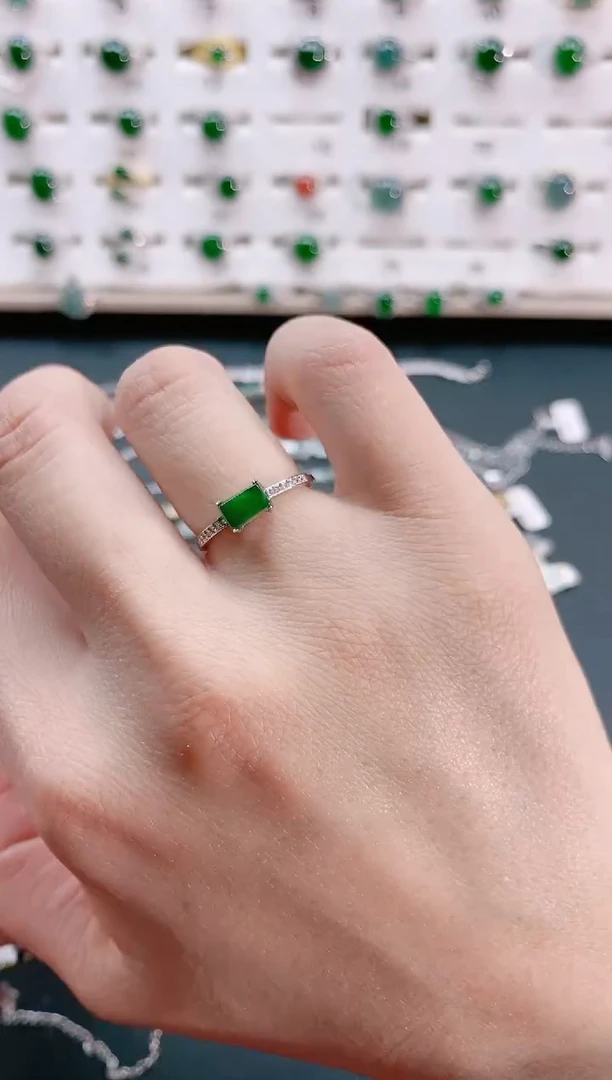 【闪购商品】翡翠戒指银S925镶嵌天然翡翠