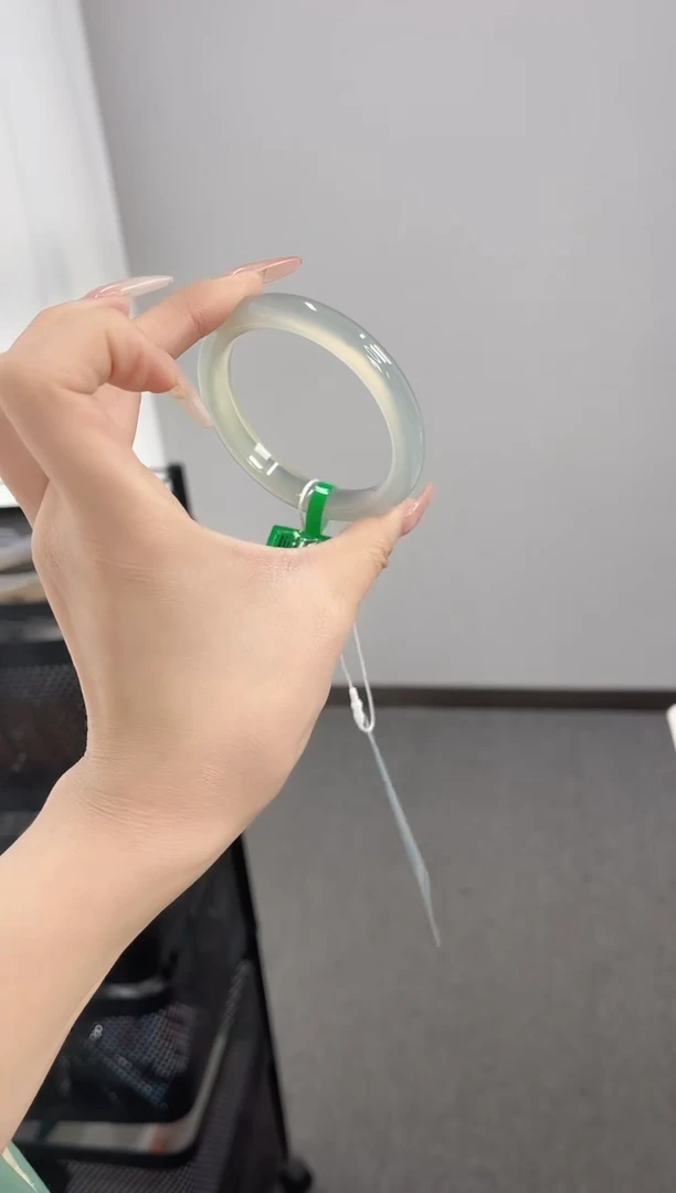 【闪购商品】玛瑙/玉髓手镯未镶嵌55-56圈