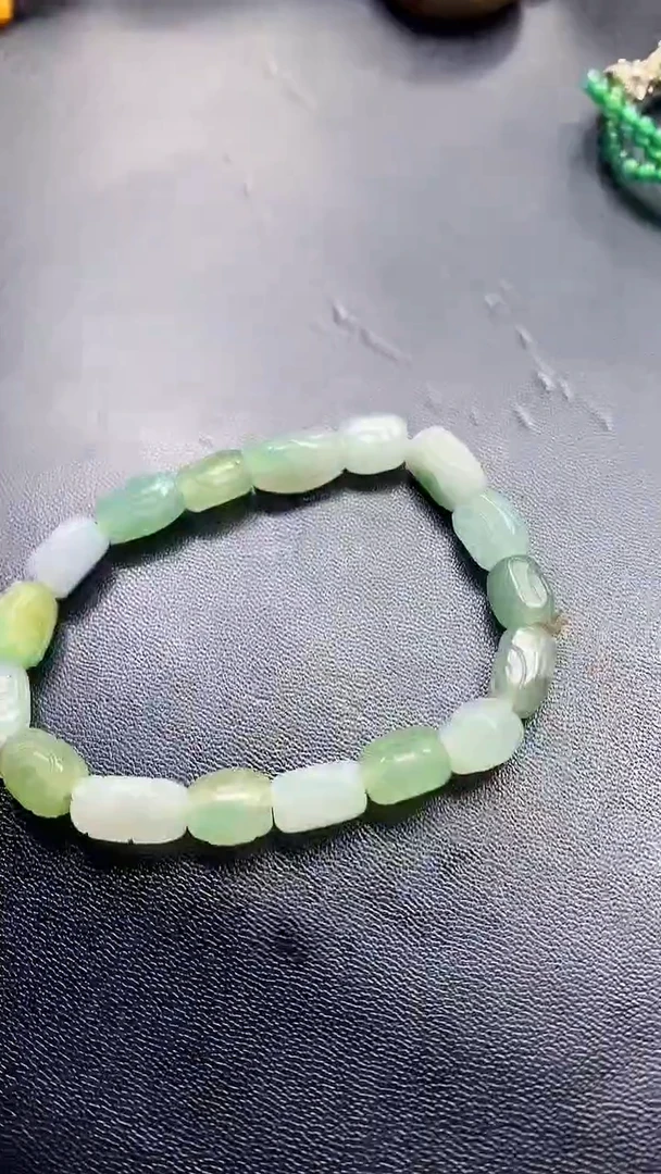 颈饰未镶嵌翡翠天然缅甸a货翡翠