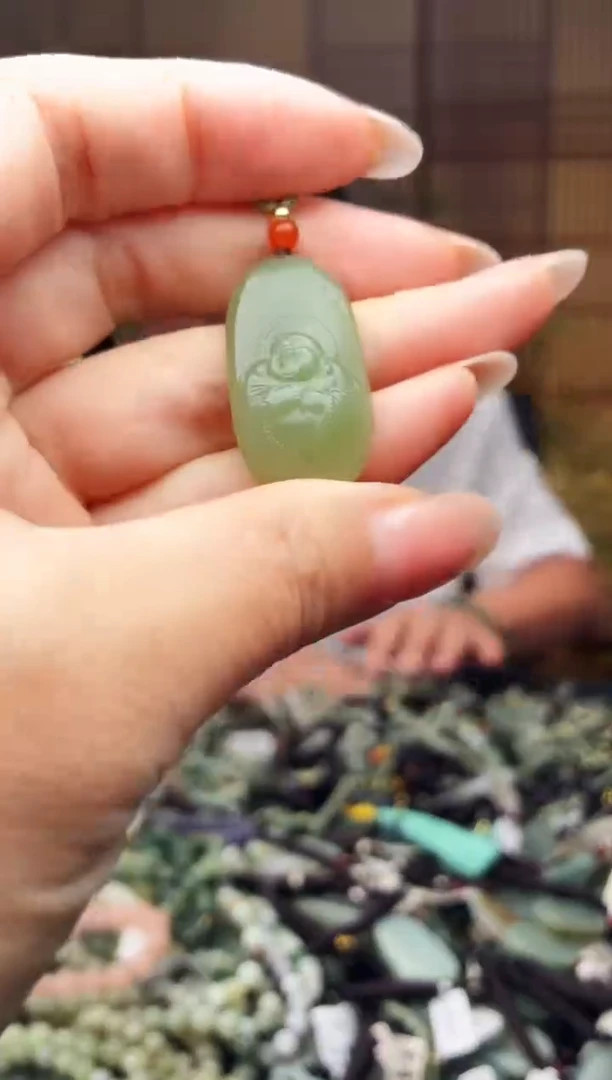 颈饰未镶嵌和田玉多样性发货，拍一发一