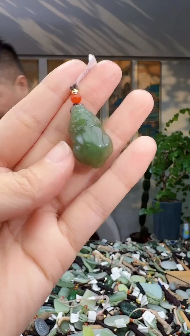 未镶嵌和田玉挂件拍一发一