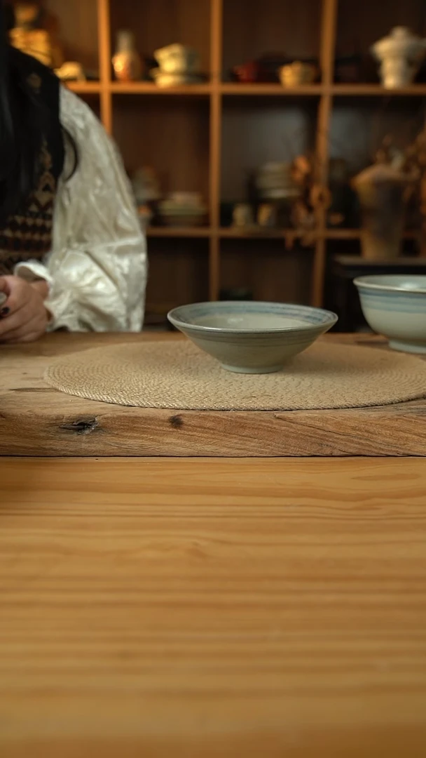 青云系列的6.5英寸帽子面碗1个