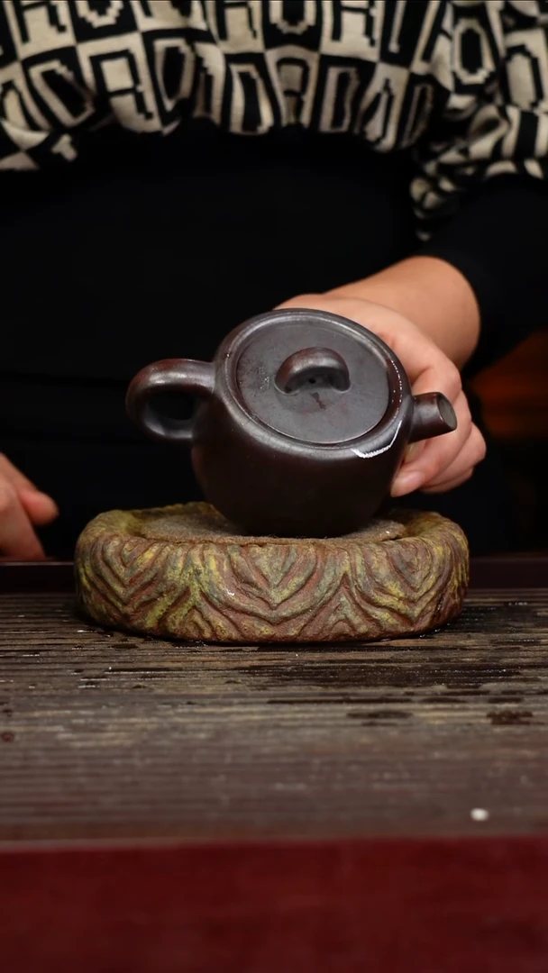 宜兴原矿紫砂壶茶壶宜兴原矿紫砂壶茶壶180C