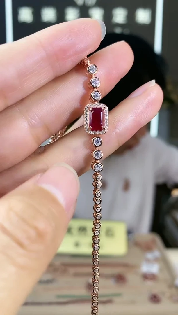 【闪购商品】红宝石手链银S925镶嵌手链