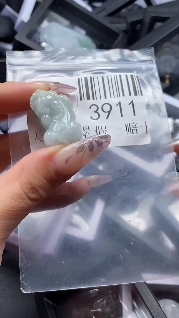 吊坠(不含链)未镶嵌翡翠3911