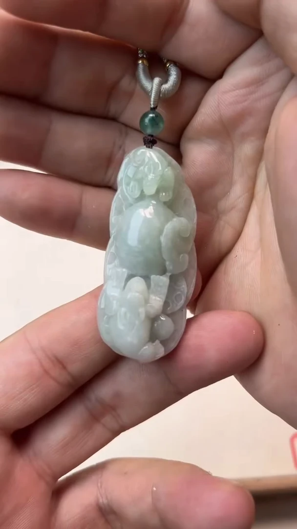 颈饰未镶嵌翡翠平**财天然翡翠