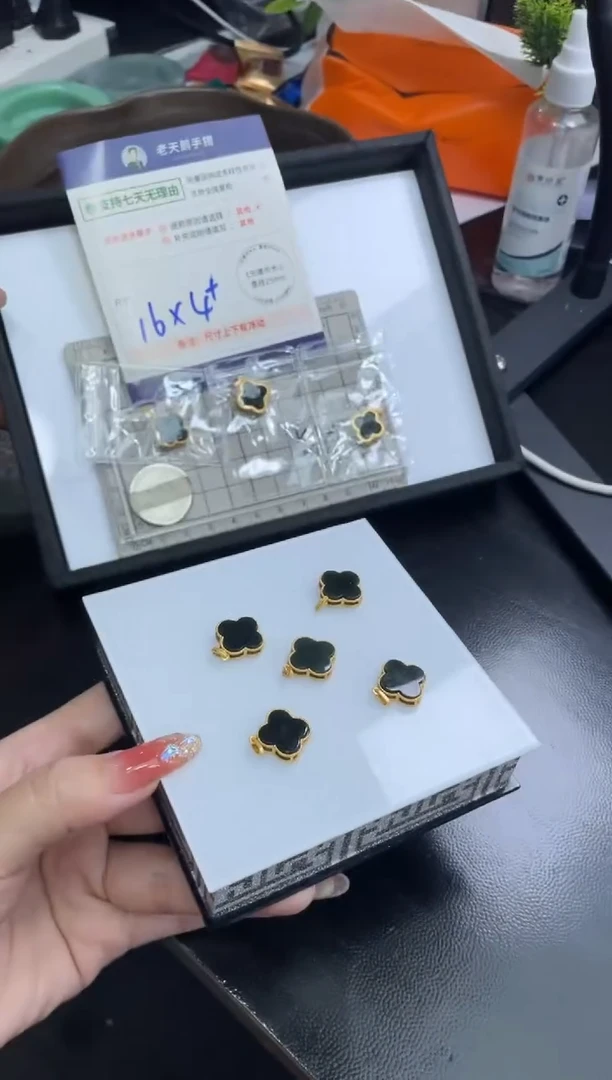 【闪购商品】和田玉挂件银S925镶嵌四叶草配绳/多样性发其一CP