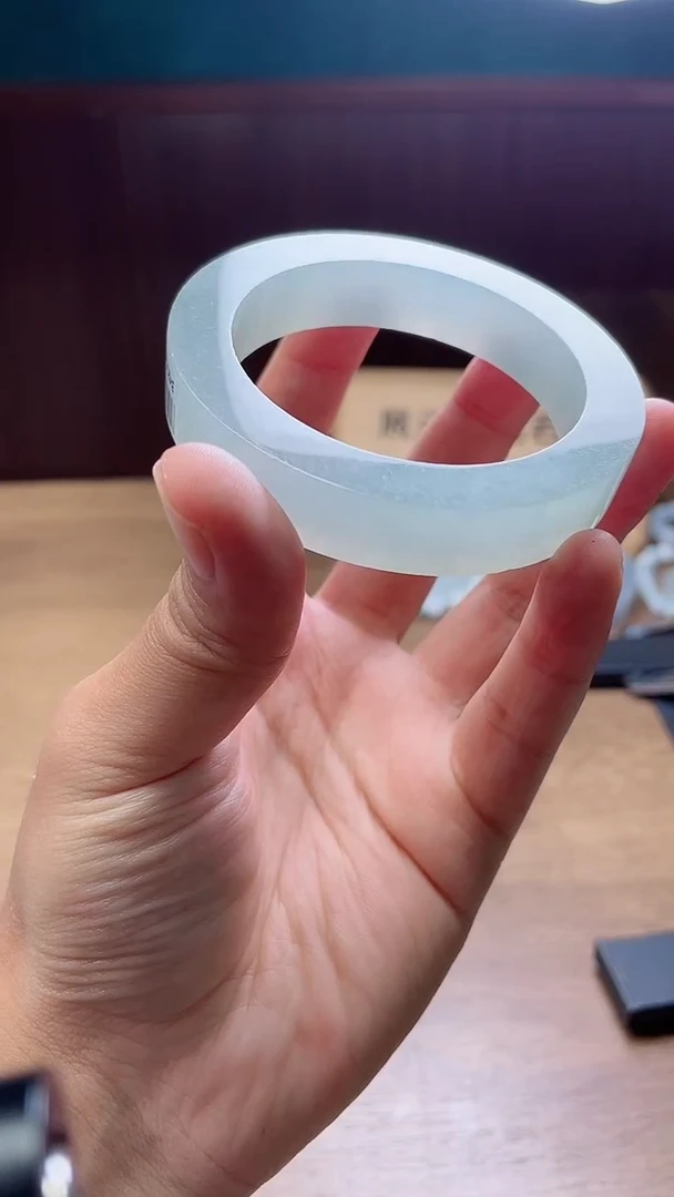 定制翡翠手镯未镶嵌静*定制