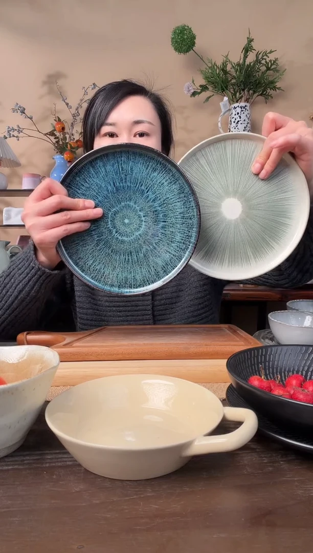 8.5英寸窑变线条小平盘2只微瑕