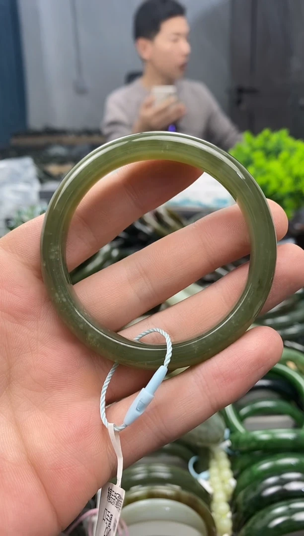 未镶嵌手镯和田玉54