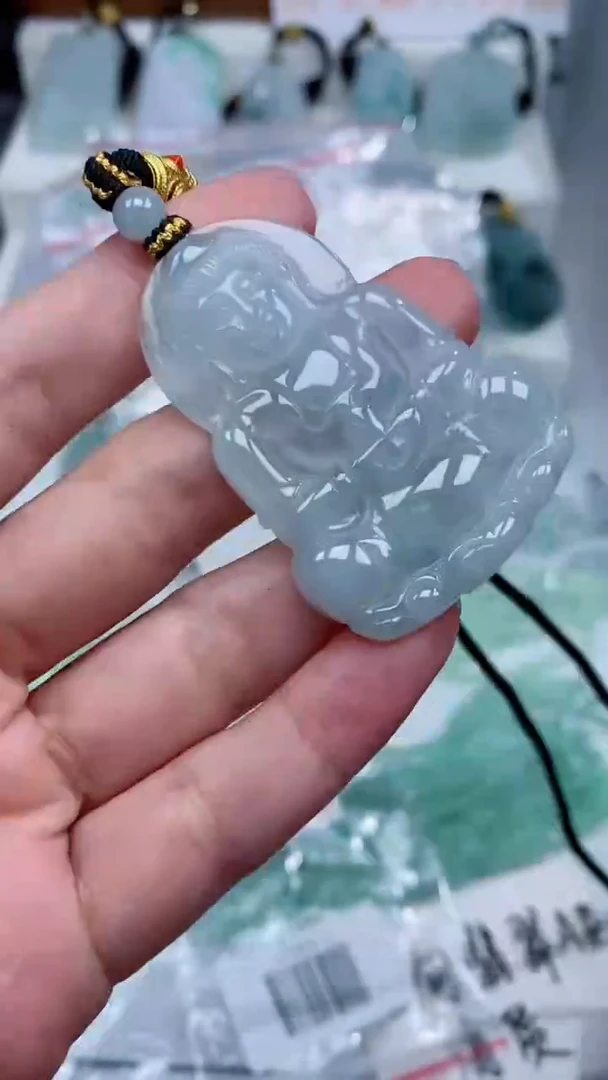 颈饰未镶嵌翡翠吊坠