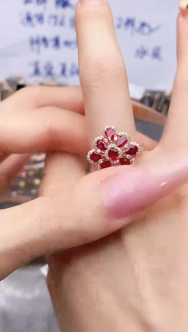 18K金镶嵌戒指红宝石-专柜-