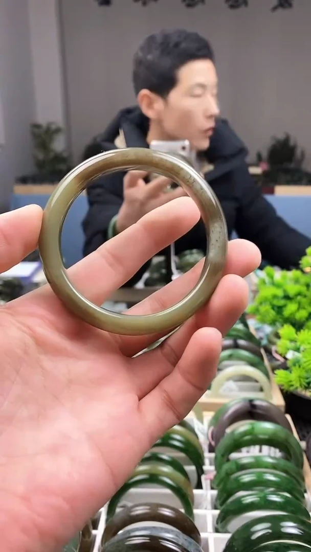 【闪购商品】和田玉手镯未镶嵌58.6