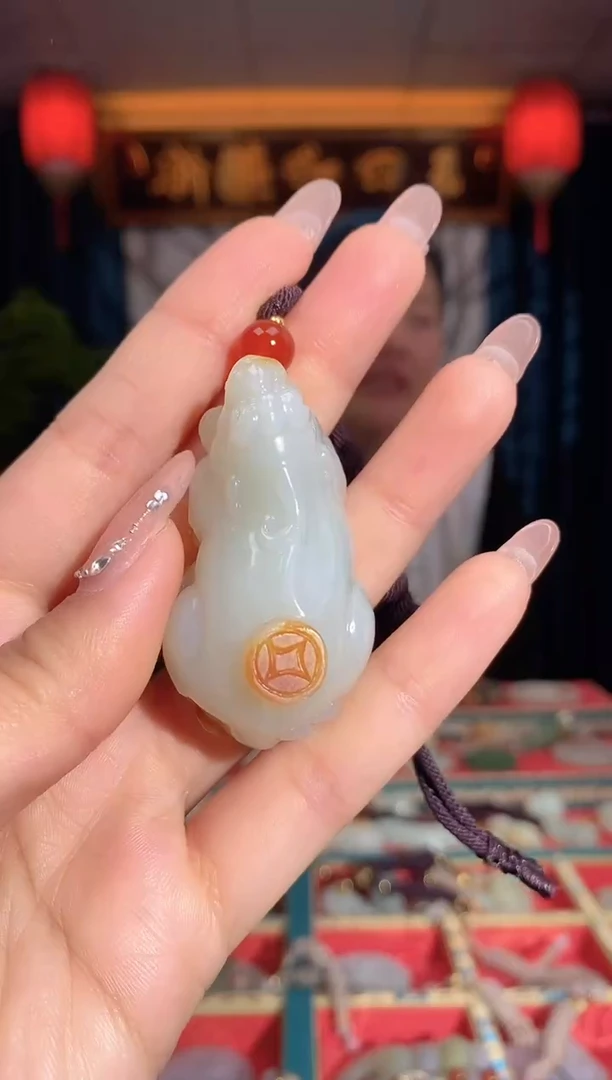 和田玉未镶嵌挂件貔貅