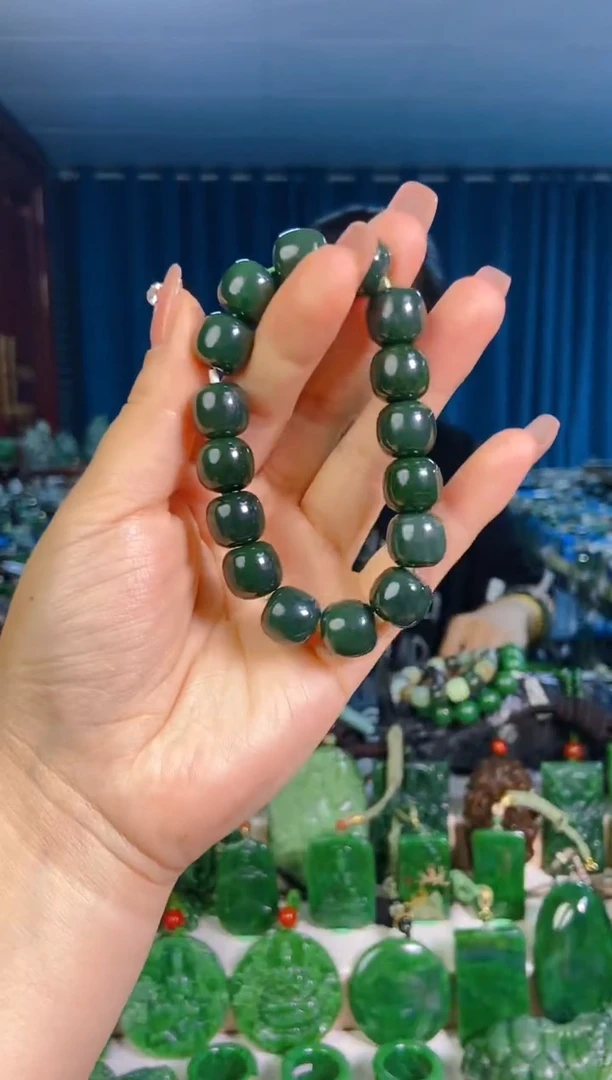 和田玉未镶嵌挂件1