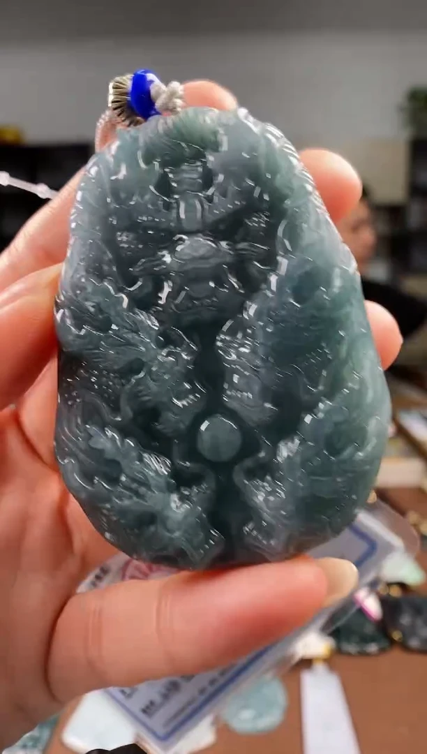 颈饰未镶嵌翡翠多样性发其一