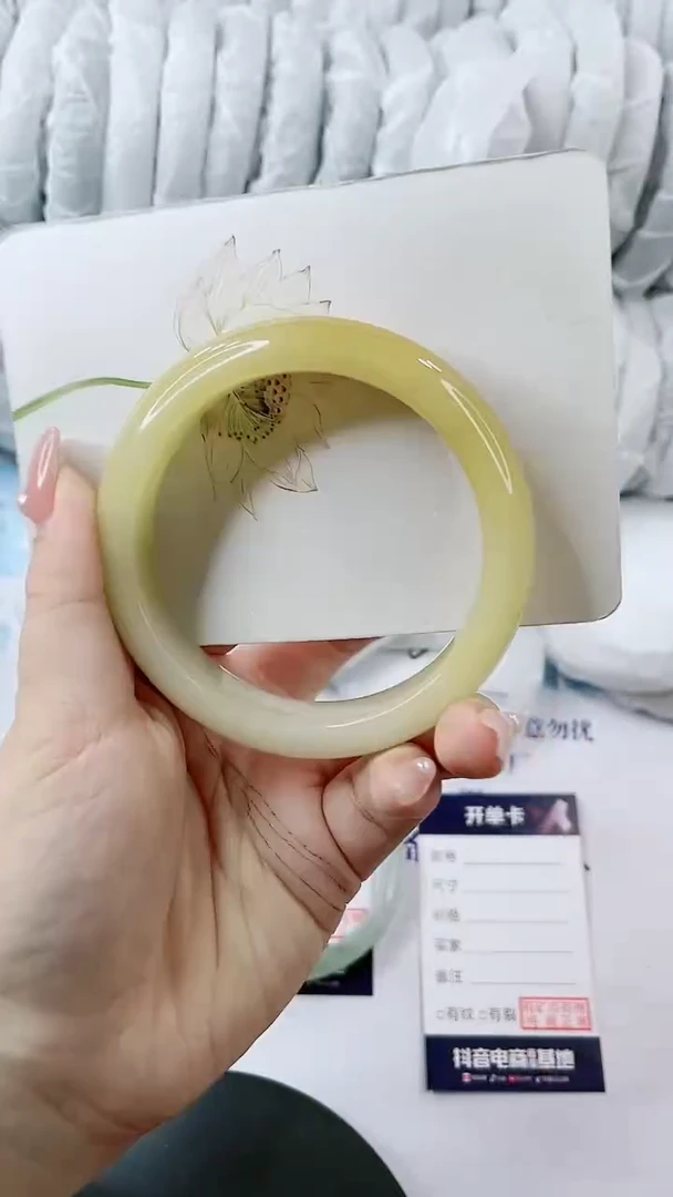 【闪购商品】石英质玉手镯未镶嵌0733150536 多样性发货-62