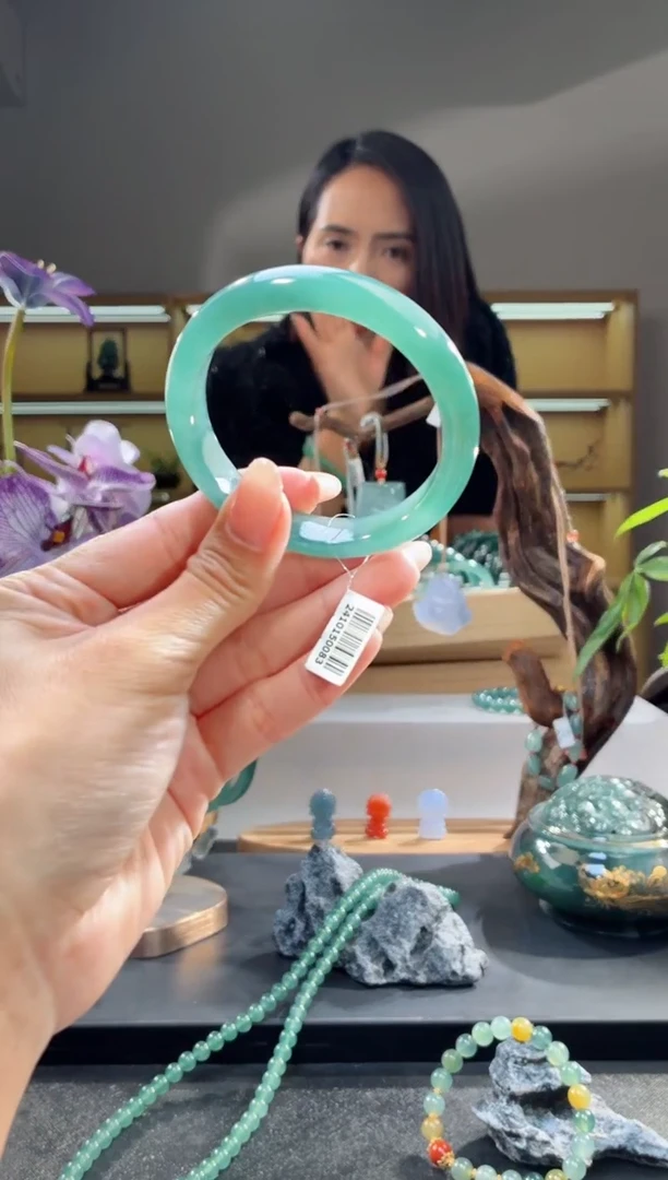 未镶嵌手镯翡翠53圈