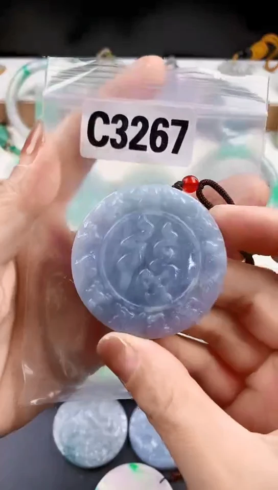 颈饰未镶嵌翡翠天然翡翠吊坠挂件