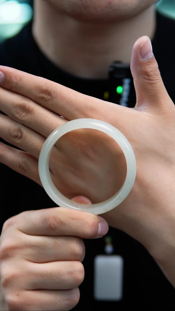 【闪购商品】和田玉手镯未镶嵌58-59正装蜂蜜水