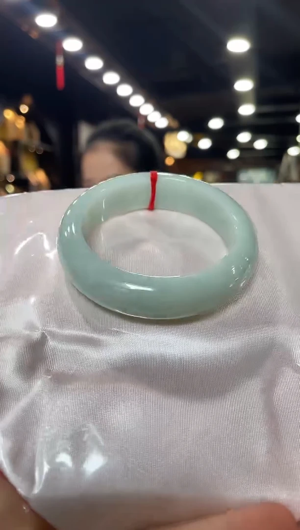 未镶嵌手镯翡翠34，51-52