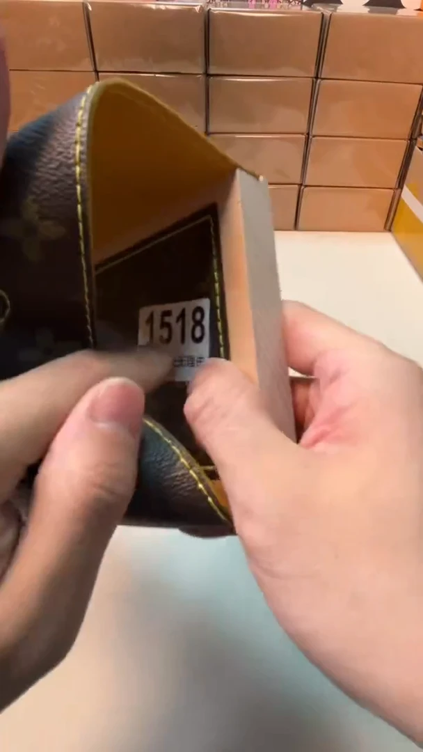 PU1518手工无品牌