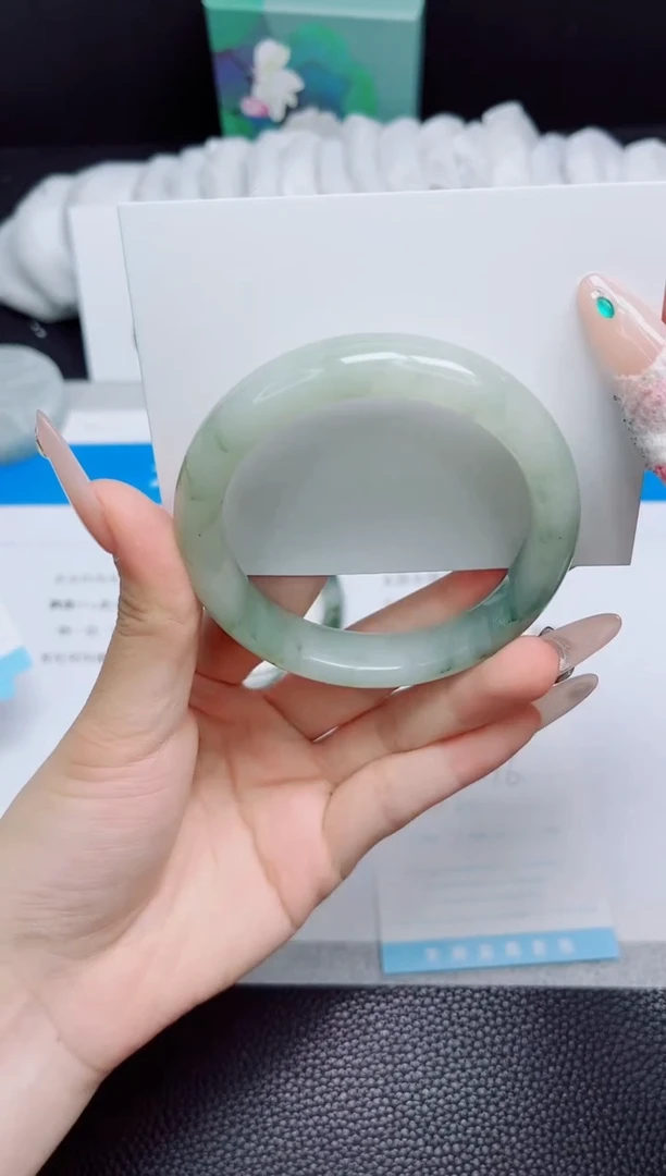 石英质玉手镯未镶嵌245-56