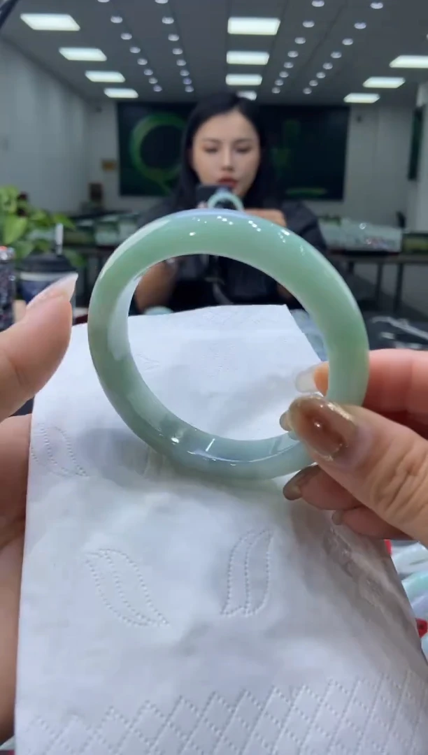 未镶嵌手镯翡翠00008658