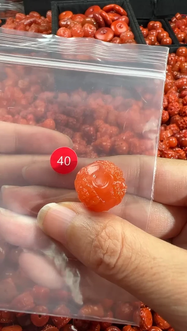 颈饰未镶嵌南红玛瑙1