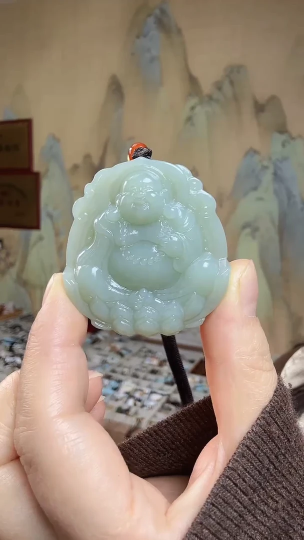 颈饰未镶嵌和田玉.