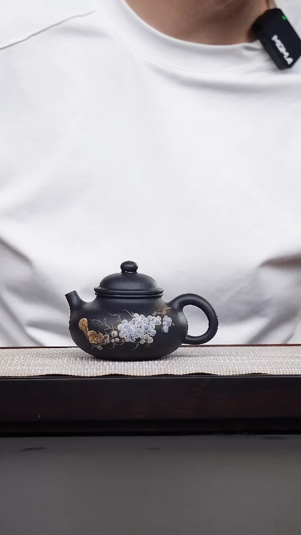茶壶紫砂黑泥泥绘容天