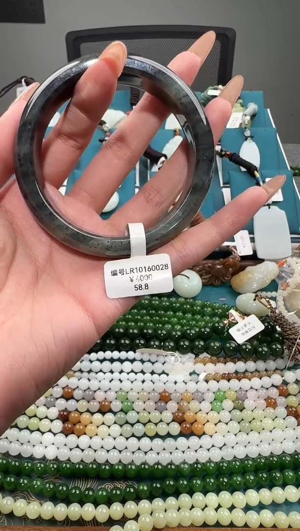 未镶嵌手镯和田玉LR 58.8