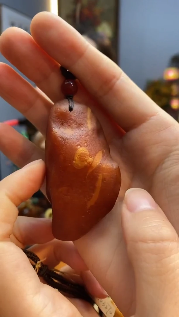 琥珀颈饰未镶嵌吊坠