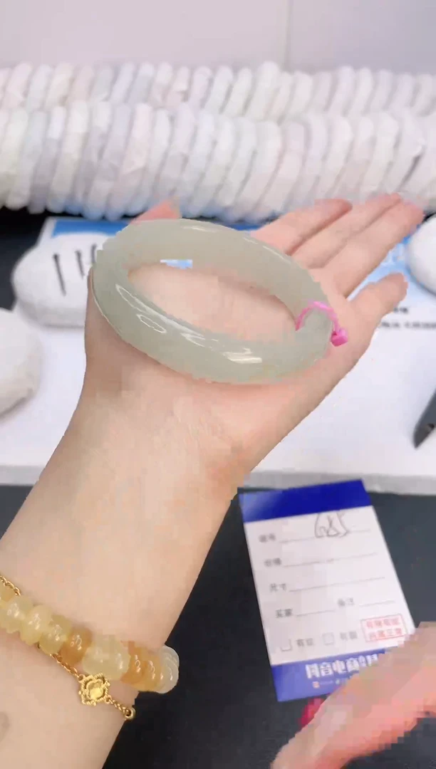 石英质玉手镯未镶嵌11G55-54