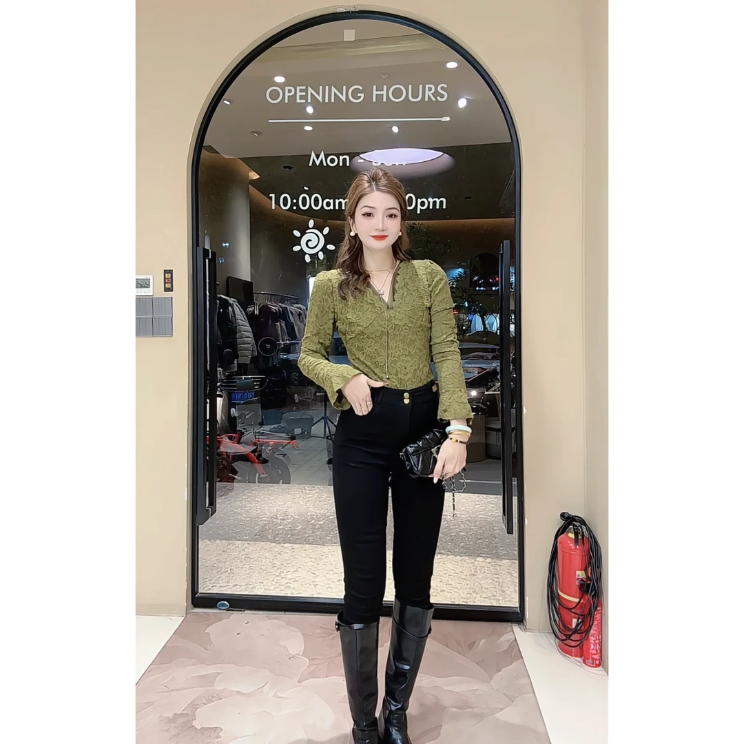 涵儿家 秋冬蕾丝拼网纱喇叭袖加绒上衣 VS 百搭高腰小脚裤-8807