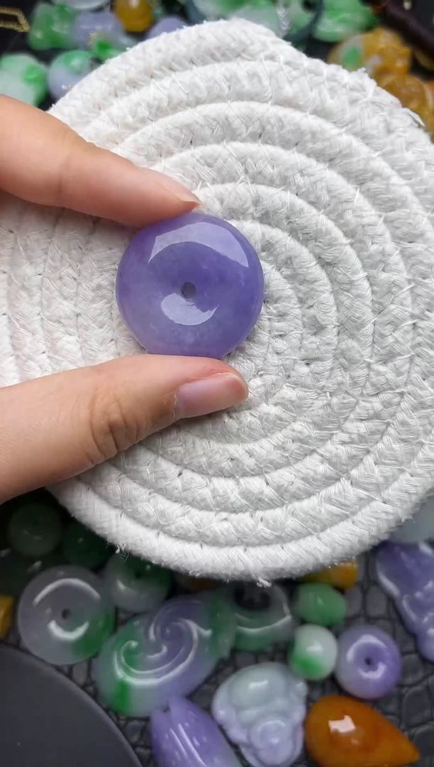 颈饰未镶嵌翡翠缅甸翡翠吊坠