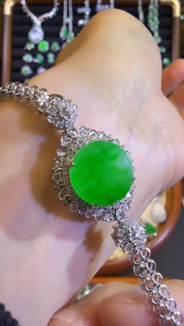 【闪购商品】翡翠手链18K金镶嵌正冰正阳绿圆牌手链吊坠两用