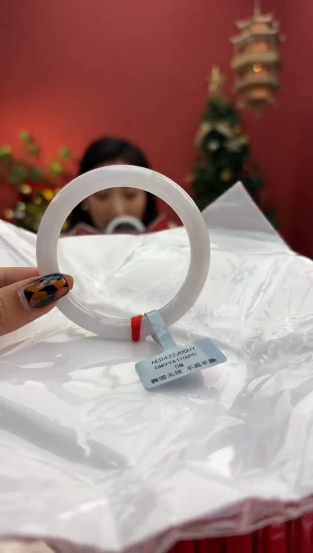 未镶嵌手镯（圆镯）翡翠翡翠手镯2