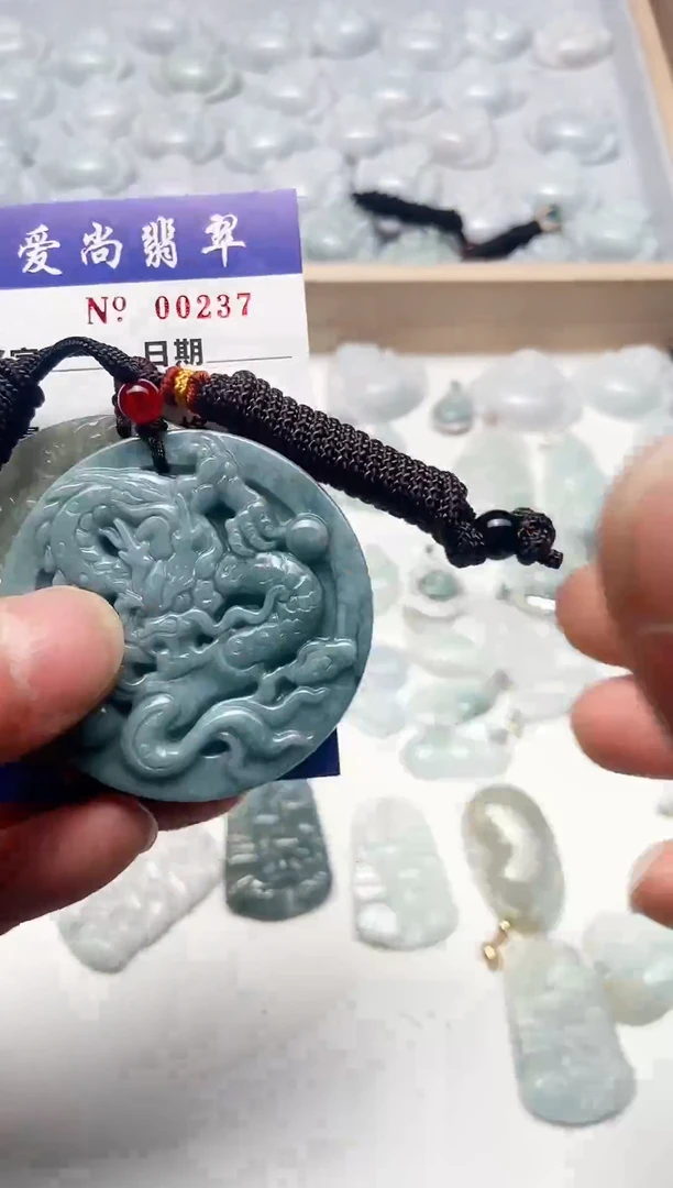 【闪购商品】翡翠吊坠(赠链)未镶嵌多样性拍一发一000