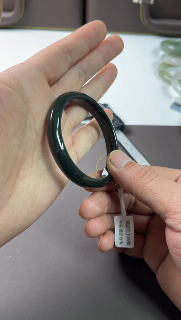 未镶嵌手镯和田玉多样性发货，拍一发一