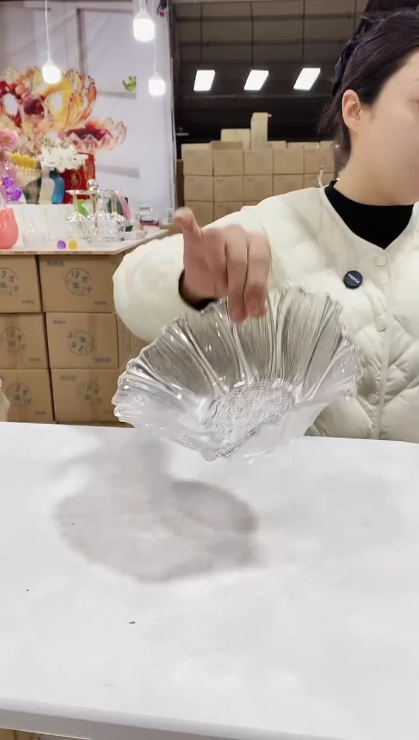 透明葵花小号果斗一个