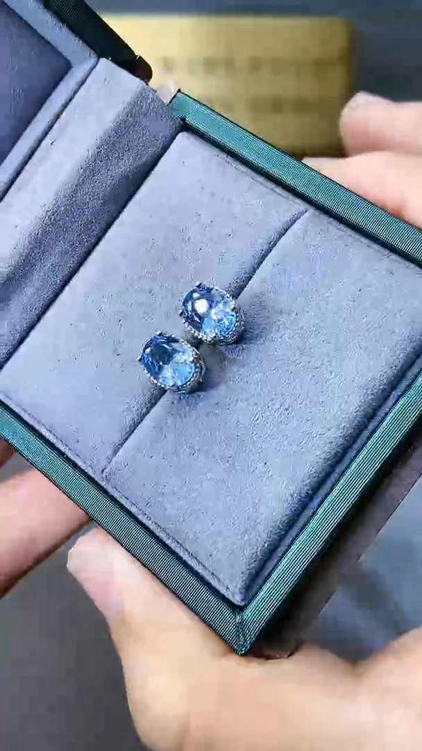 【闪购商品】海蓝宝石耳饰银S925镶嵌31