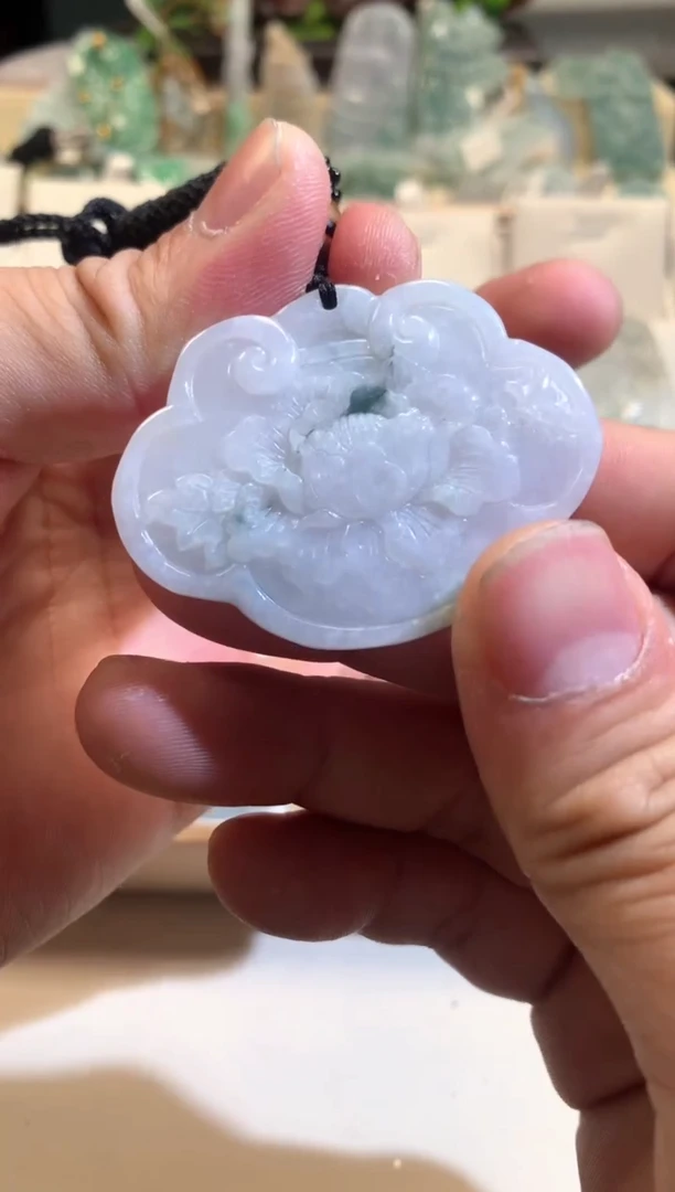 【闪购商品】翡翠颈饰未镶嵌02/12/30