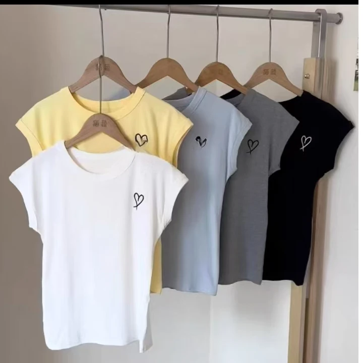 256 圆领小飞袖爱心刺绣百搭T