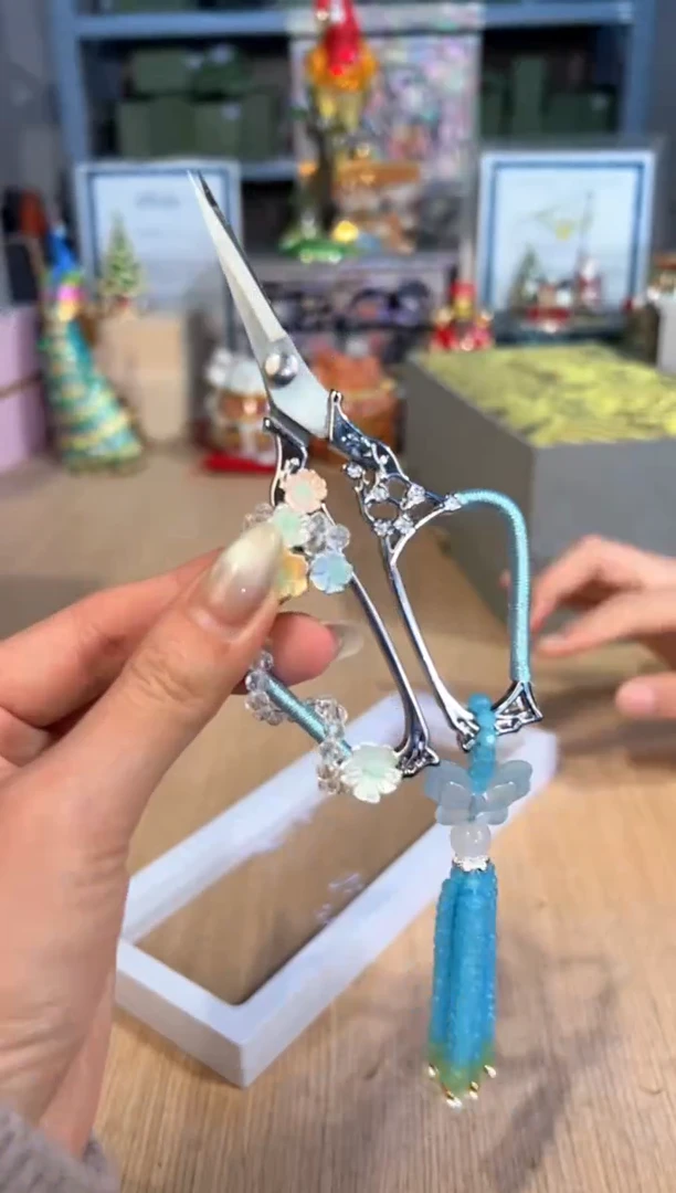 【闪购商品】杯38白盒蓝色珍珠吊坠茶剪