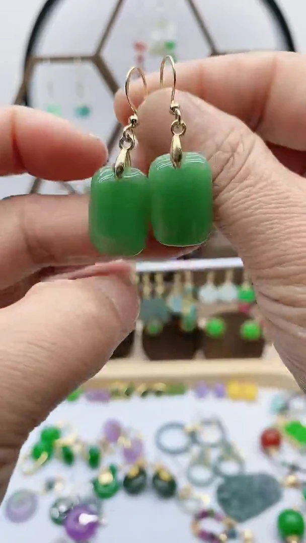 未镶嵌和田玉耳饰170